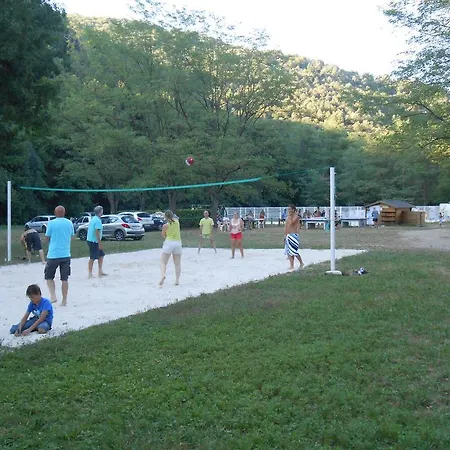 Camping Chasselouve Jaujac