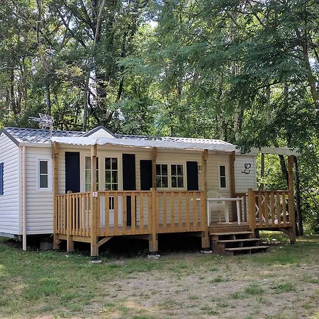 Camping Camping Chasselouve 2*
